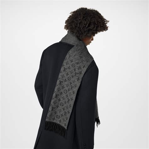 Products by Louis Vuitton: Monogram Gradient Scarf